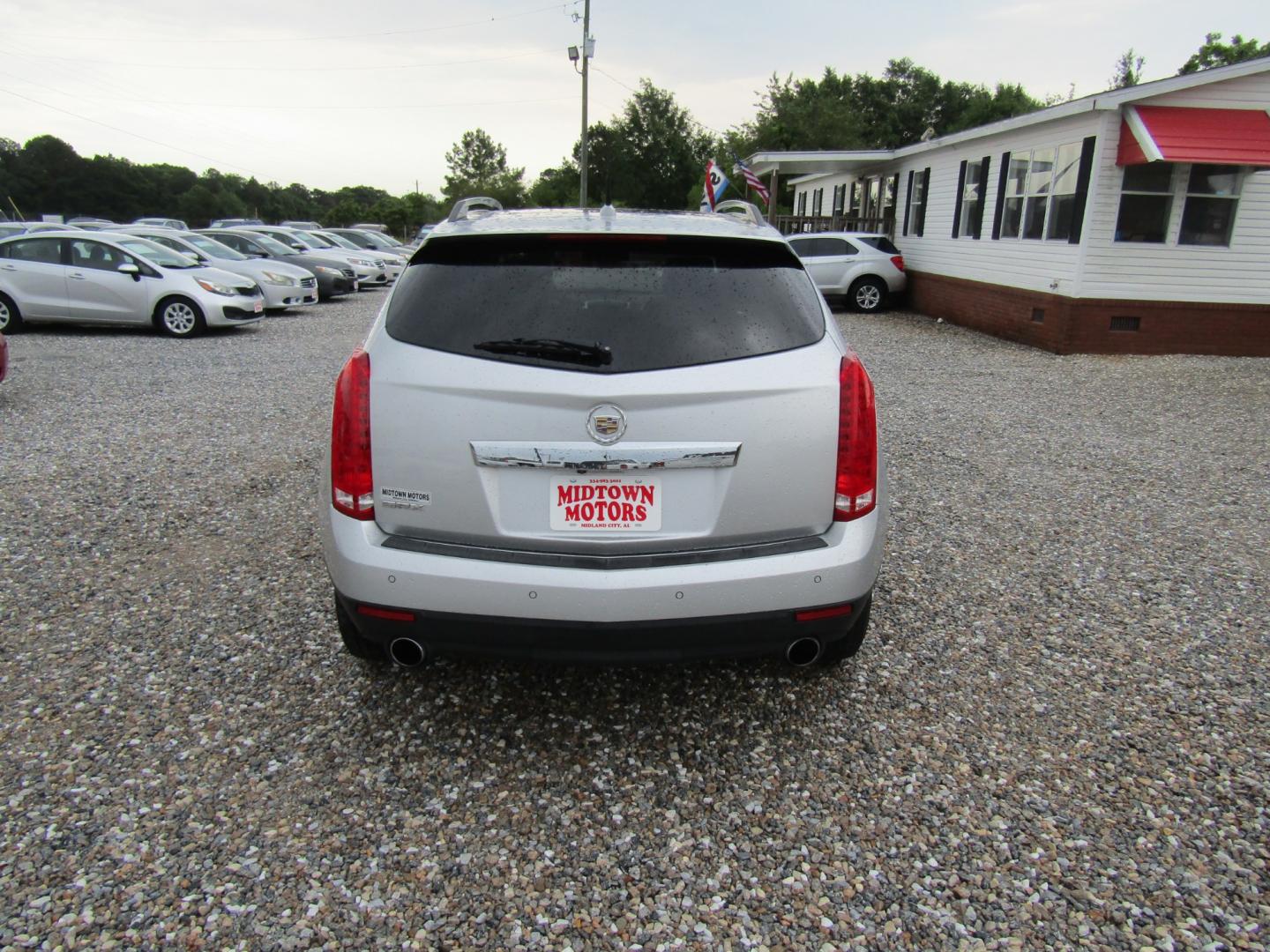 2011 Silver /Gray Cadillac SRX Luxury Collection (3GYFNAEY6BS) with an 3.0L V6 DOHC 24V engine, Automatic transmission, located at 15016 S Hwy 231, Midland City, AL, 36350, (334) 983-3001, 31.306210, -85.495277 - Photo#6